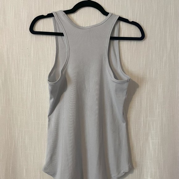 Under Armour Athletic Tank (L) - Picture 4 of 5